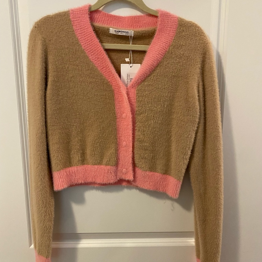 Two toned cropped fluffy cardigan